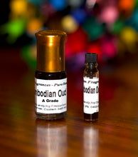 Load image into Gallery viewer, Oud Oil 100% Pure - Cambodian Oud (A Grade)
