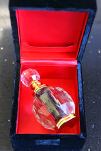 Load image into Gallery viewer, 12ml Pure Malaysian Oud - A+ Grade